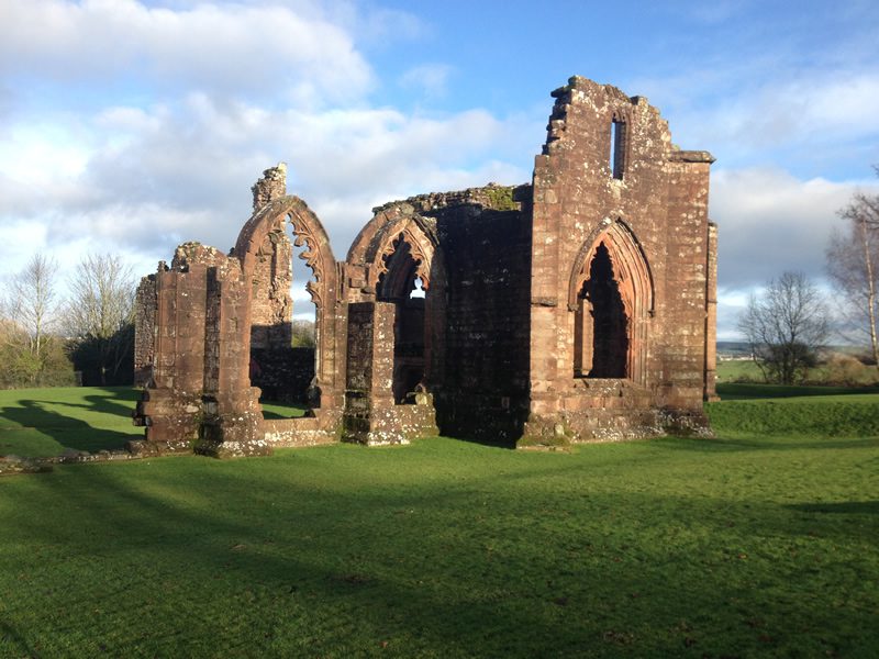 Lincluden Church2