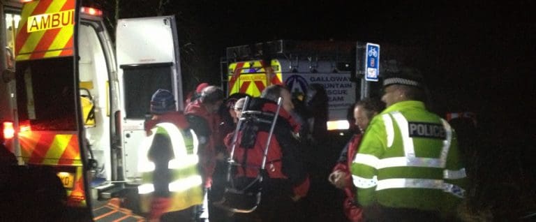 INJURED TEENAGE WALKER RESCUED FROM MERRICK FOOTPATH