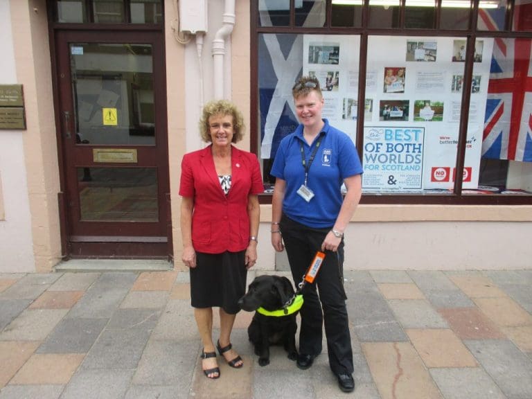 LOCAL MSP SPENDS AFTERNOON WITH GUIDE DOG