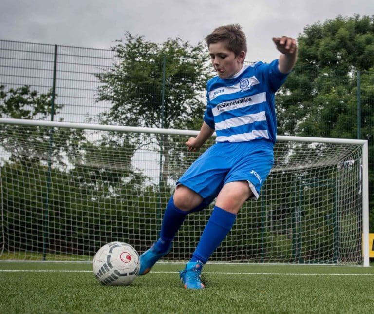 ENERGY EXPERTS PITCH IN WITH FOOTBALL CLUB DONATION