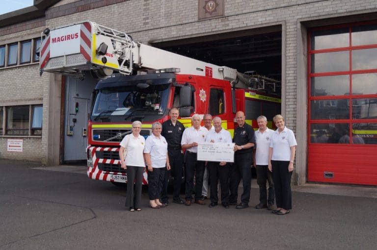 DUMFRIES LIONS CLUB GIVE £400 CHEQUE TO COMMUNITY SAFETY FUND