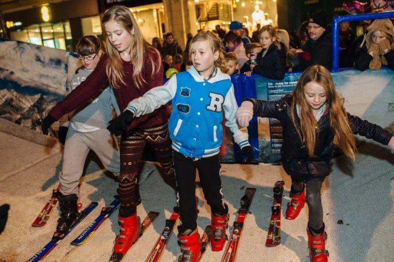 DUMFRIES CHRISTMAS EXTRAVAGANZA SET TO BE A CRACKER