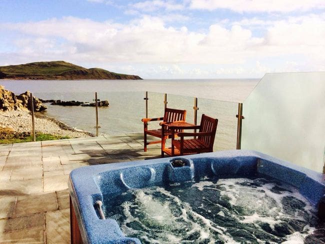 GROUP OF GALLOWAY SEASIDE LODGES SPARKLE THIS CHRISTMAS WITH A FIVE STAR AWARD