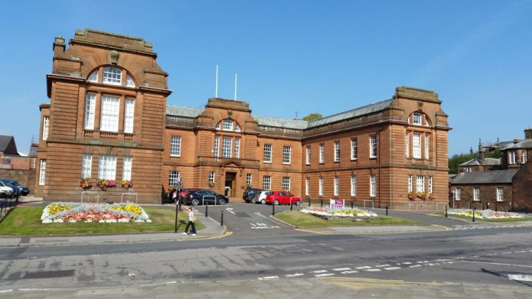 RESHAPING OF DUMFRIES AND GALLOWAY COUNCIL SERVICES AGREED
