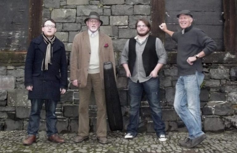 DRIFT AWAY TO CHICAGO VIA SANQUHAR WITH THE WAVE BLUES BAND