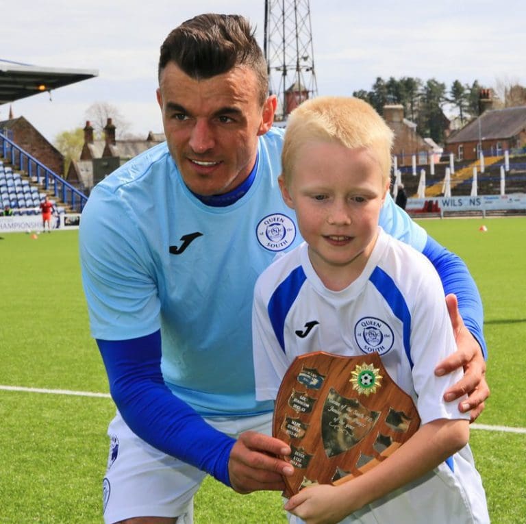 QUEENS SUPPORTERS CLUBS HAND OUT END OF SEASON AWARDS