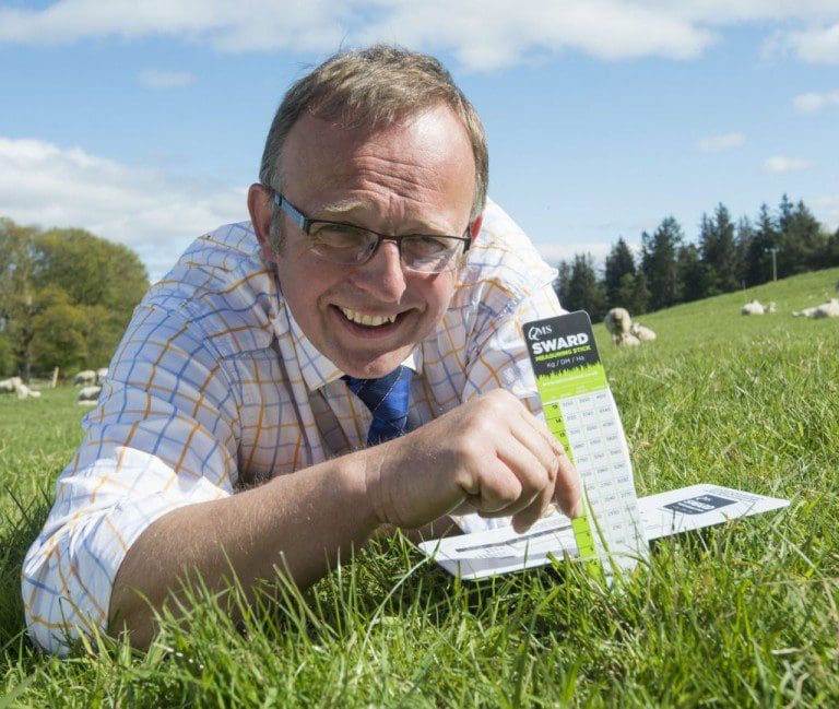 NEW FREE QMS SWARD STICK TO HELP FARMERS MONITOR OPTIMAL GRASS PRODUCTION