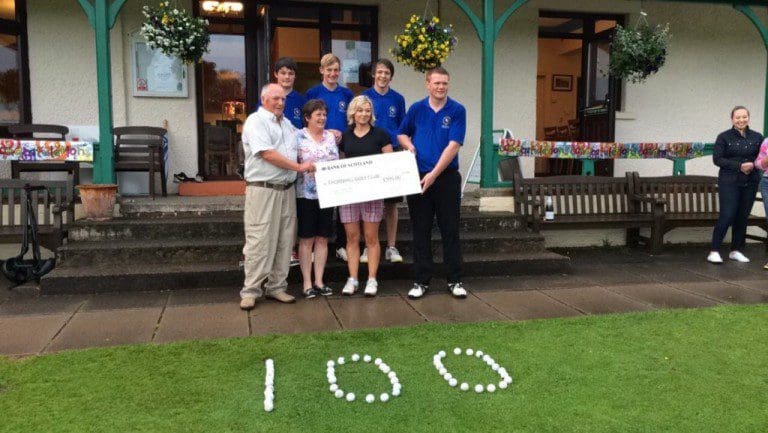 Over £1000 Raised In Thornhill 100 Hole Fundraiser