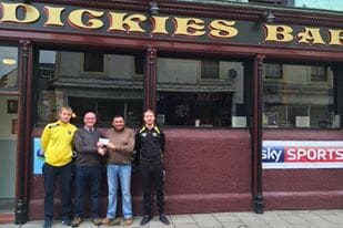 DICKIES BAR ‘DUMFRIES’  SPONSORS NEW KIT FOR ABBEYVALE FC