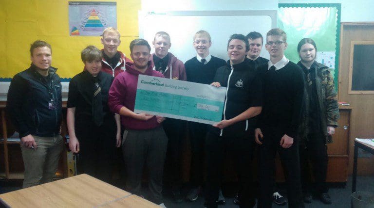 Annan Academy John Muir Award Group receive Youthbank Funding