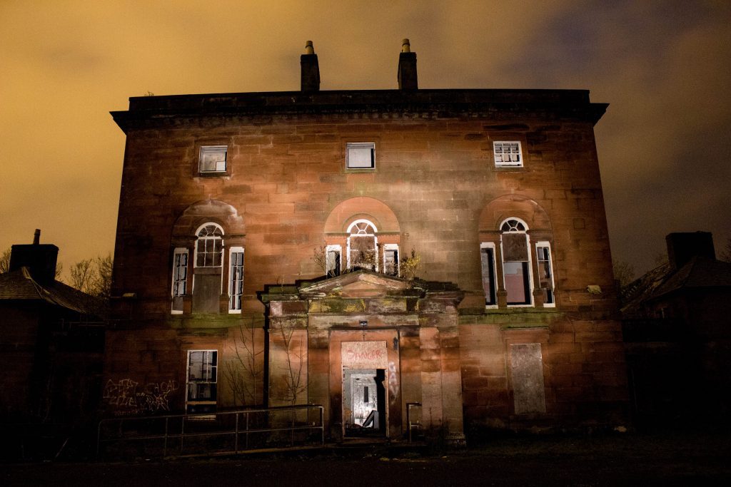 MOSTLY GHOSTLY SET TO CHILL WITH TALK ABOUT CARNSALLOCH HOUSE - DGWGO