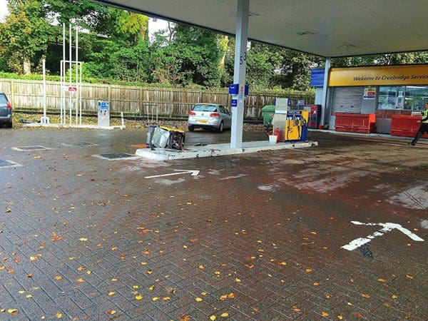 QUICK THINKING CREEBRIDGE FILLING STATION STAFF PREVENT MAJOR  CATASTROPHE