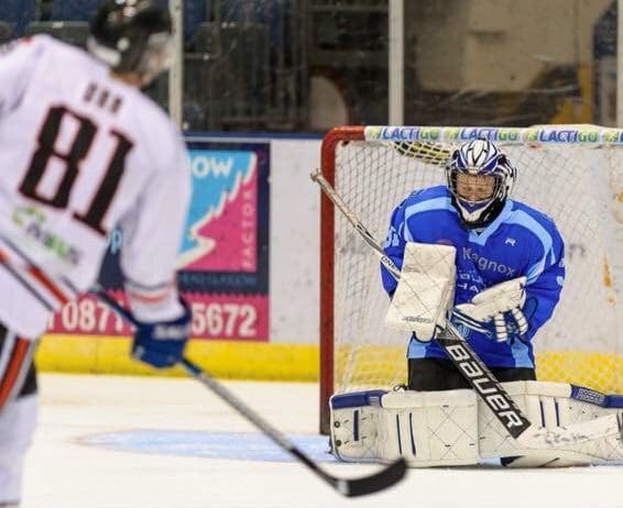 SHORT BENCHED SHARKS SNL RUN TITLE HOPEFULS TO THE WIRE.