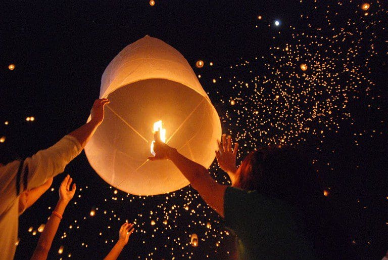 LET’S HAVE A LANTERN-FREE BONFIRE NIGHT!