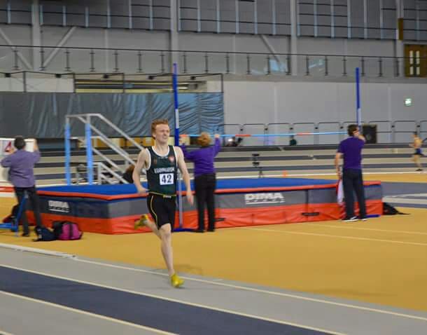 18 YEAR OLD SANQUHAR ATHLETE IS RUNNING TOWARDS COMMONWEALTH GOAL