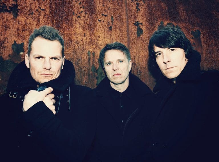 TOPLOADER