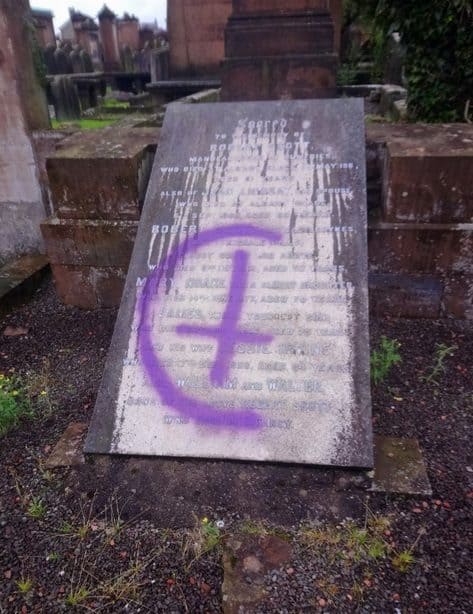 BURNS' MAUSOLEUM GRAFFITI