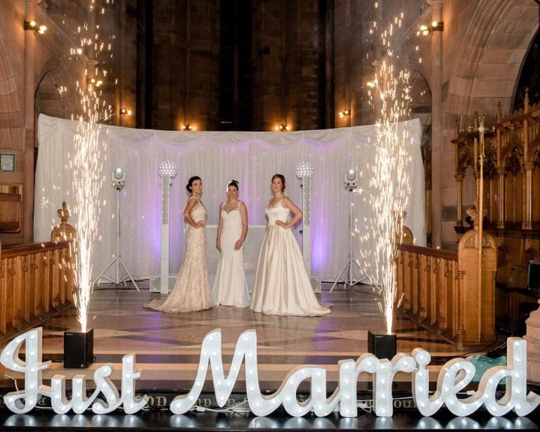 WEDDING SHOW CASE
