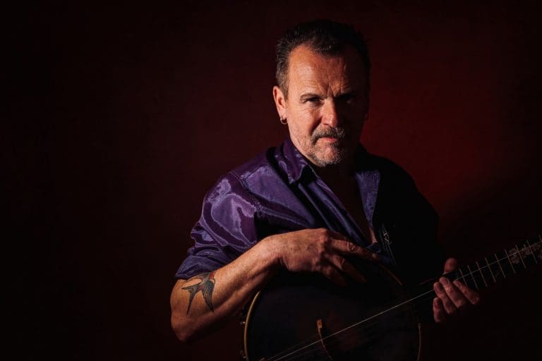 One of the World’s Top Guitarists Makes Welcome Return to Moniaive