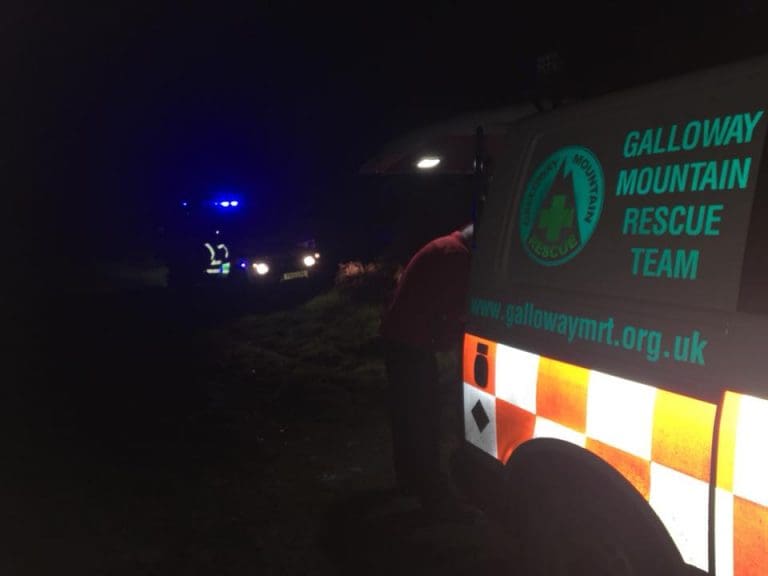LOST FAMILY OF SEVEN RESCUED NEAR MERRICK BY MOBILE PHONE SIGNAL