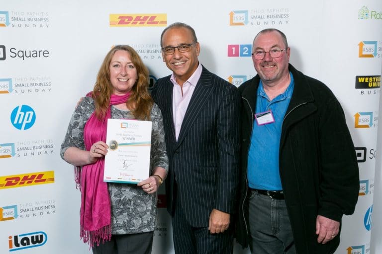 Dragon Presents Top Award To  Dumfries‐Based Gallery Owner Julie Hollis 