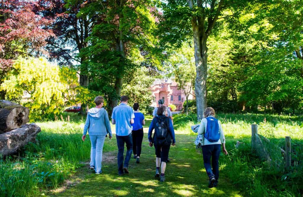 photography competition walking
