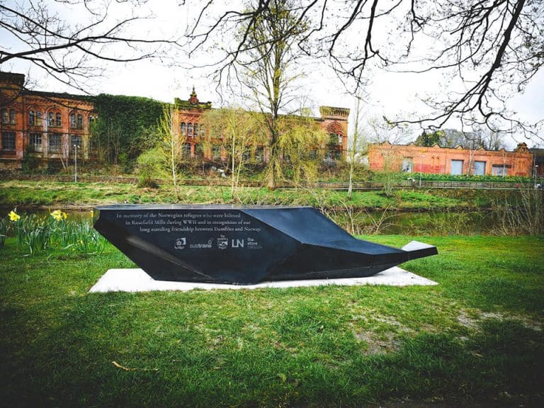 DOCK PARK WHALE SCULPTURE