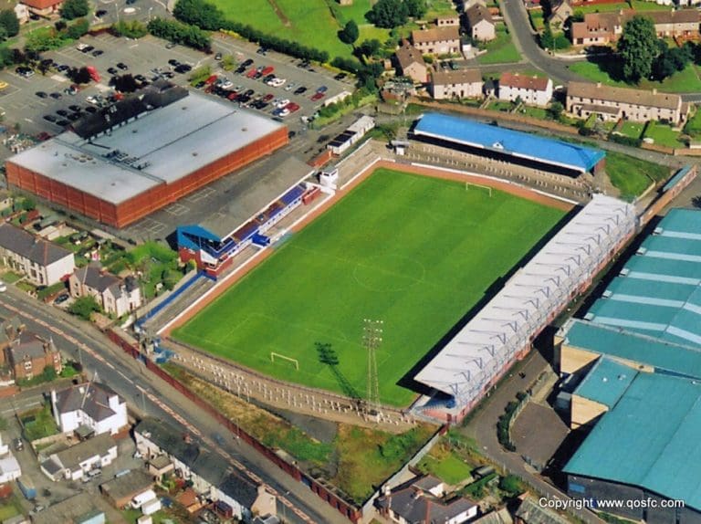 Abdul Osman Signs For Queens