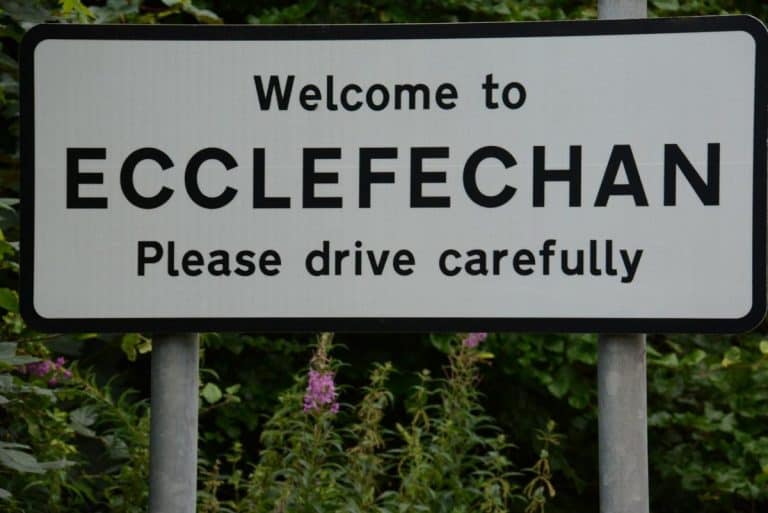 POLICE INVESTIGATE SUSPICIOUS ACTIVITY - ECCLEFECHAN