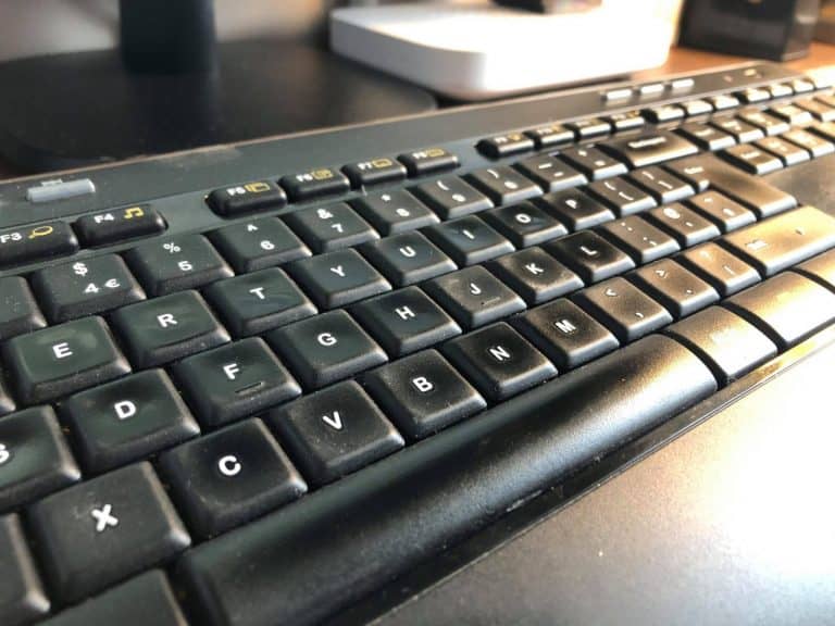 Research finds female employees hardest hit by pandemic and working from home