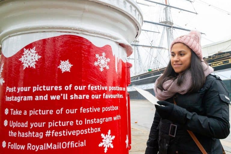 One In Six Britons Plan To Send Home-Made Christmas Cards This Year