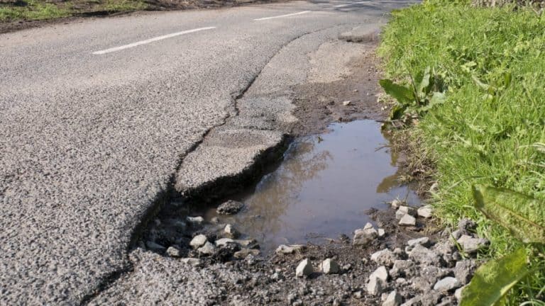 Desperate State Of Uk Roads Highlighted As RAC Records Sharpest Quarterly Rise In Pothole-related Breakdowns On Record