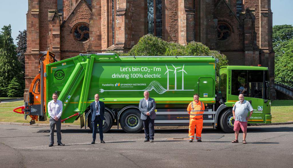 FIRST RURAL ELECTRIC BIN LORRIES IN UK GO TO WORK IN DUMFRIES AND GALLOWAY