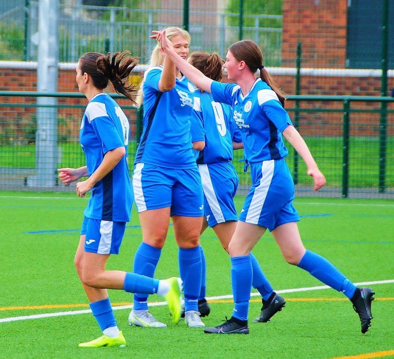 Mid Annandale Ladies Lose Out In Local Derby With Queens