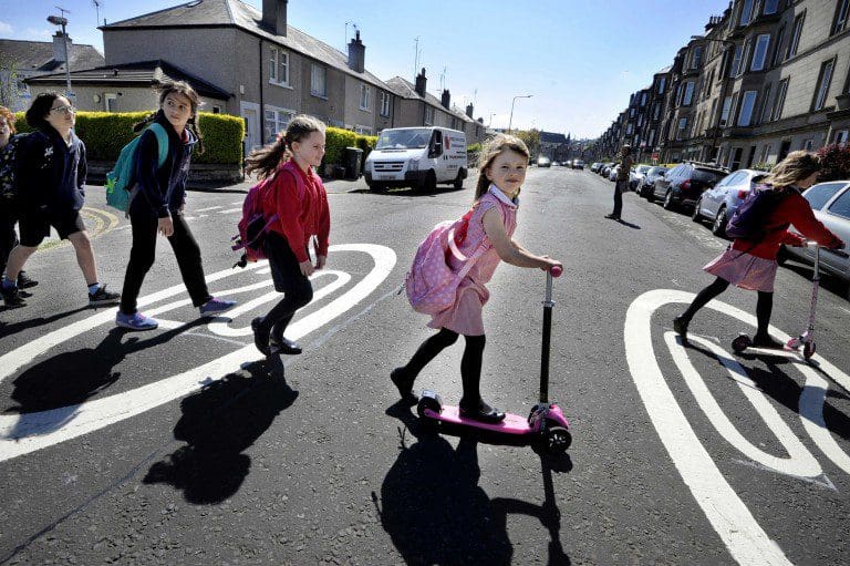 Pupils Take Steps To Reduce Local Air Pollution