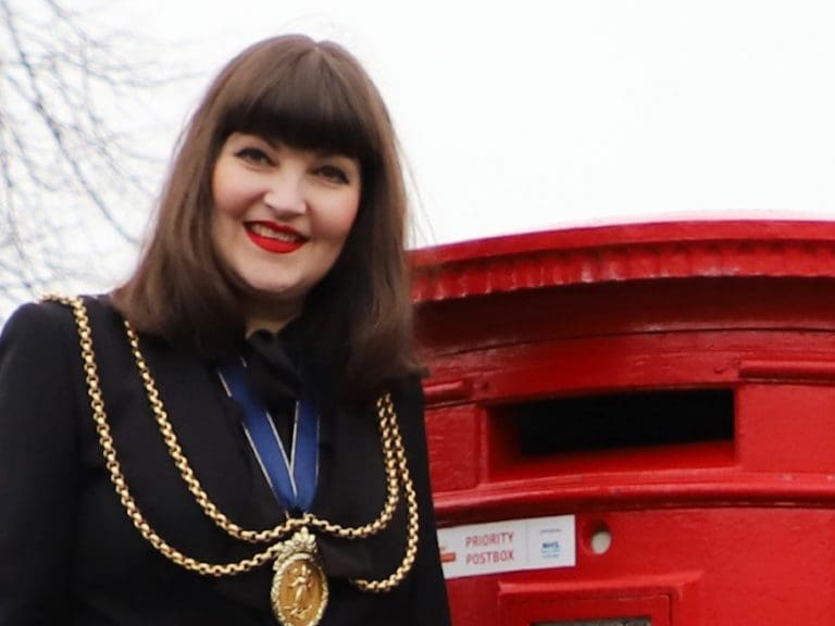 It’s Official – Dumfries City Bid Now On Its Way To The Queen
