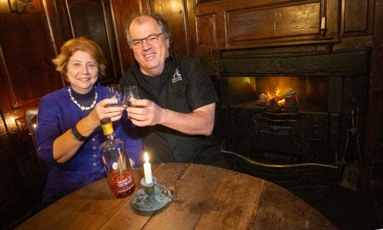 The Globe Inn & Annandale Distillery ‘Gie’s A Hand’ To Ellisland Farm As Its First Corporate Supporter