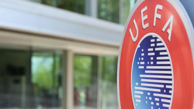 FIFA/UEFA suspend Russian clubs and national teams from all competitions