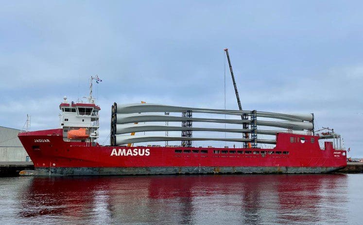 First turbine blades land in Ayrshire