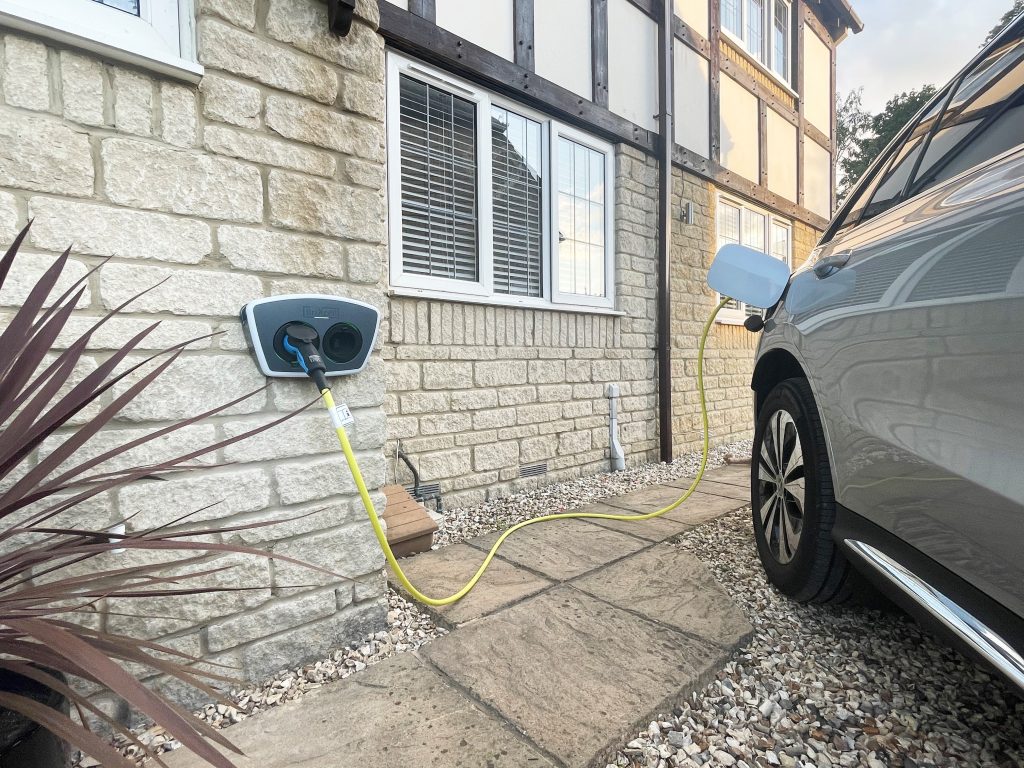 Scottish solutions firm launches innovative new EV charging point