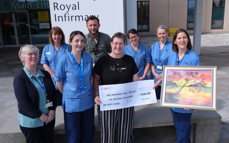Art Sale Raises £1440 for Oncology Unit