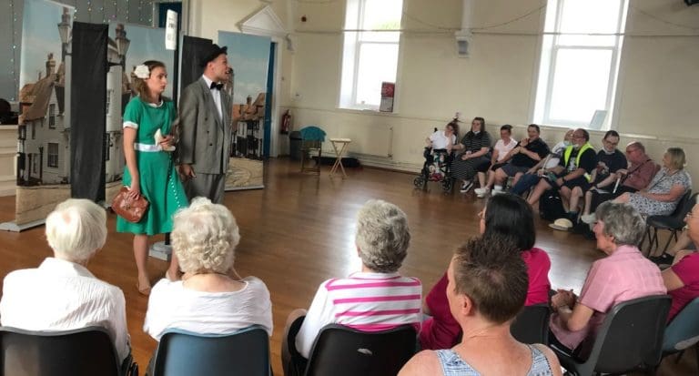 SANQUHAR CROWD LOVED 'THATS LIFE'