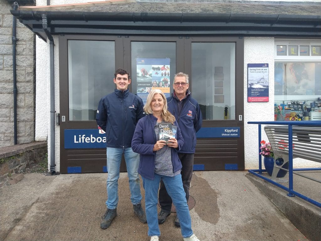 Crime writer visits Kippford RNLI ahead of new novel 