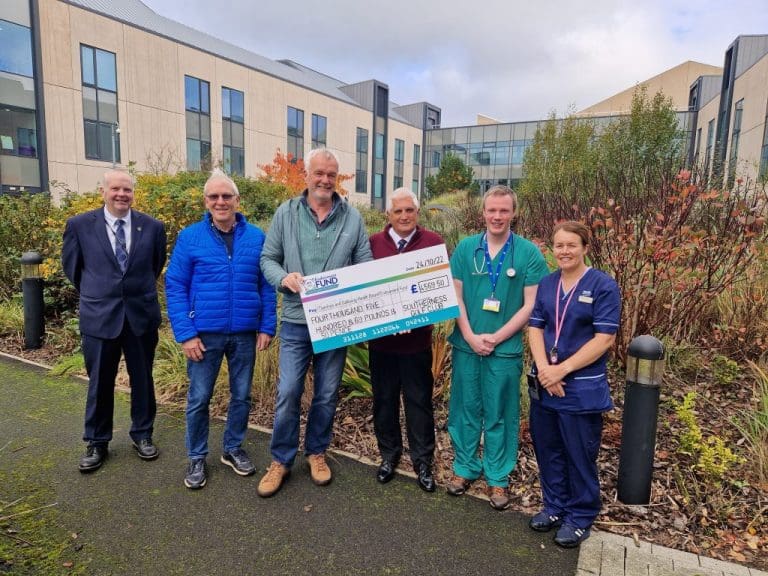 GOLFERS TEE UP TO MAKE FOUR AND HALF THOUSAND POUNDS DONATION