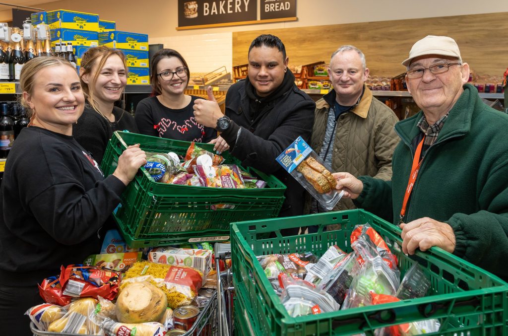 ALDI DONATES OVER 1,300 MEALS TO CHARITIES IN DUMFRIES AND GALLOWAY ON CHRISTMAS EVE