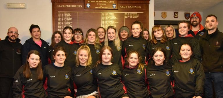 NEW TRAINING JACKETS FOR SHARKETTES THANKS TO ROBERTSON GEMINI