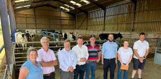 CROSS PARTY POLITICIANS SEE SUSTAINABLE DAIRY PRODUCTION ON DUMFRIESSHIRE FARM