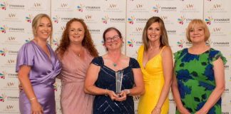 TOP AWARD FOR AMAZING WIGTOWNSHIRE MIDWIFERY TEAM