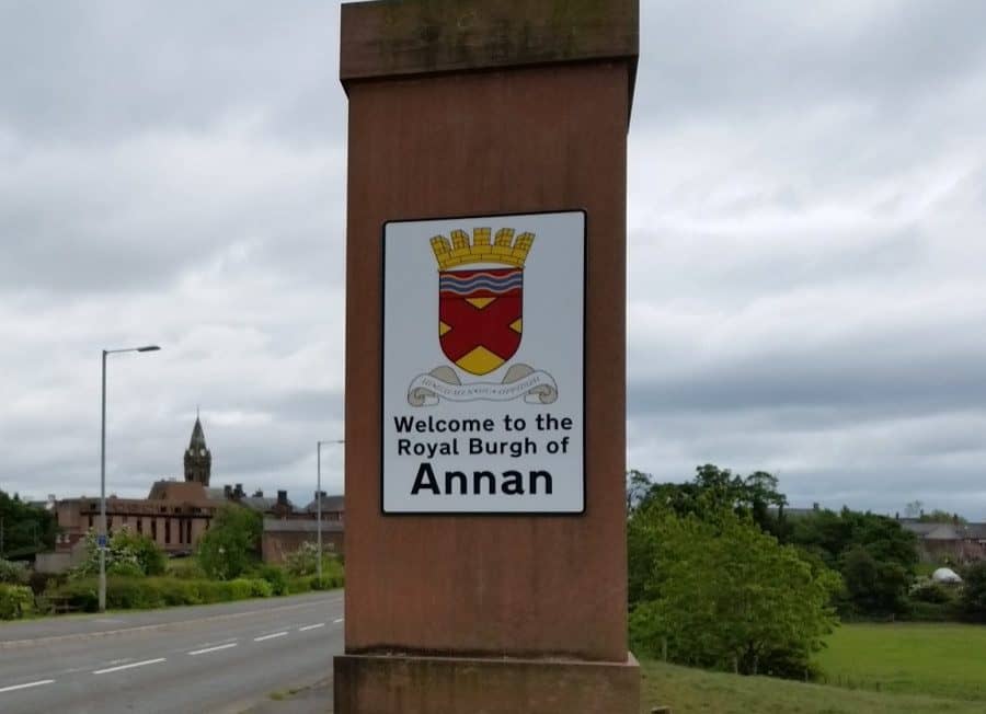 ANNAN FIELDSIDE FOOTPATH TO CLOSE UNTIL LATE OCTOBER