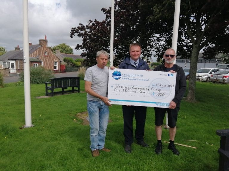 Cunninghame Housing Association Backs Eastriggs Community Group’s Defibrillator Drive